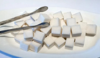 Соседние страны вводят запрет на экспорт сахара: грозит ли Казахстану дефицит белого песка?